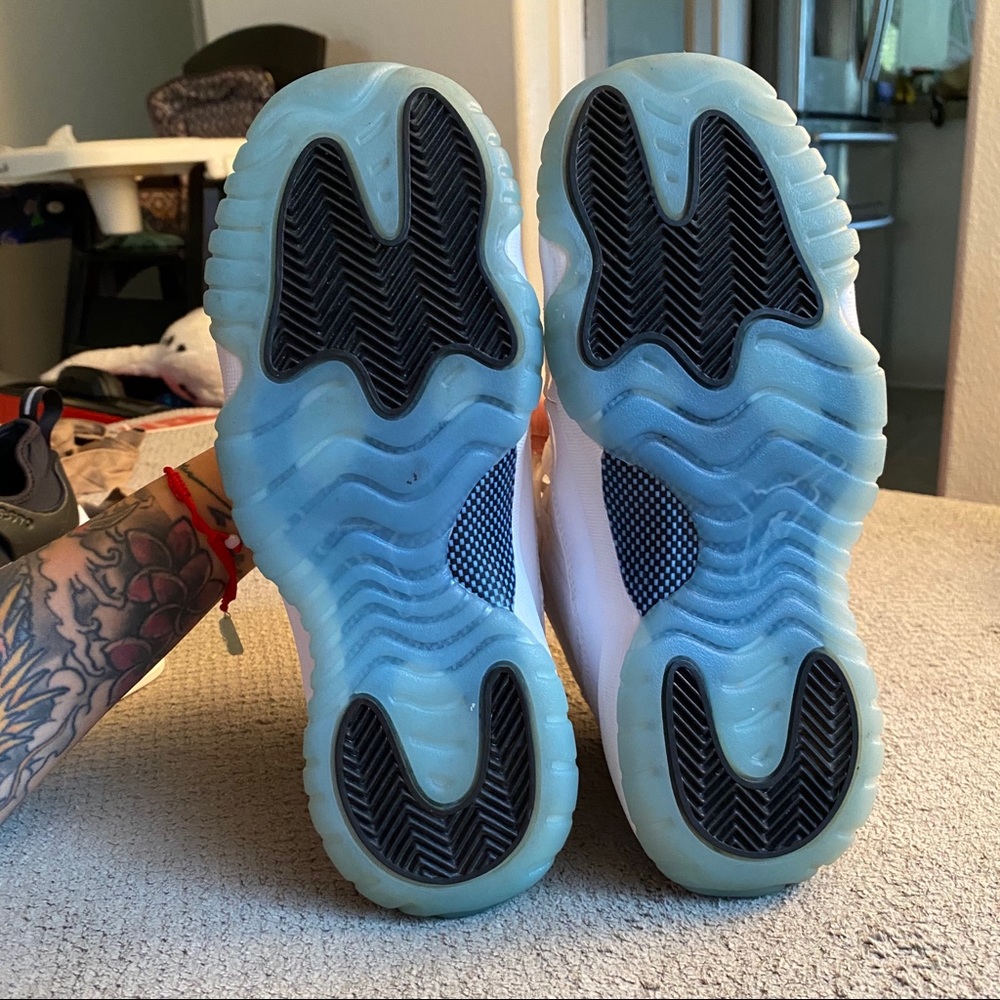 SOLD Retro Jordan Columbia 11 - Picture 7 of 7